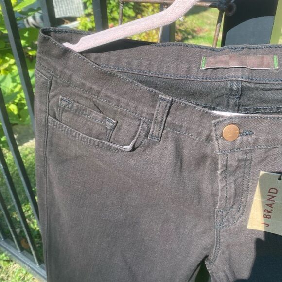 J Brand Slim Fit Cigarette Leg Jeans NWT - Picture 4 of 7